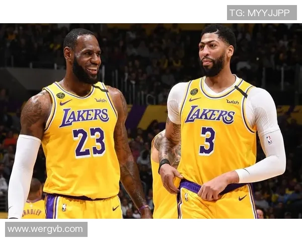 新奥尔良鹈鹕与波特兰开拓者激战正酣谁将赢得这场精彩对决